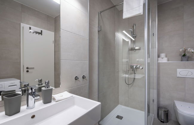 The Rose Garden Apartments - Photo 59