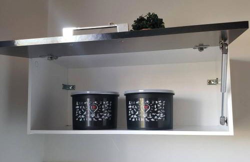 Kitnet203 centro, com linda vista janela, tv smart - Foto 9