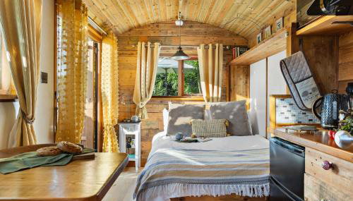 Poldhu - Couples Retreat - Pet Friendly - Free Parking & WiFi - Foto 3, pet friendly