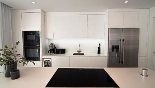 Mara's Apartments Higuerón West - Garden Villa - 246 m2 of Private Terrace & Garden - Like a House - Foto 5, stove, pet friendly, minibar