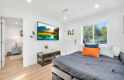 Cozy Cottage, Brand New, fully Private, walk to Everything - Foto 33