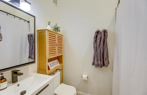 Modern Austin Townhome with Covered Patio, Balcony! - Foto 14