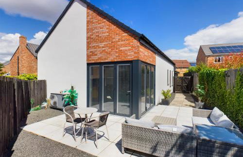 Contemporary 2 bedroom eco home with a twist - Photo 21