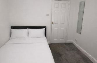 Cozy 1-Bed Flat Ideal for Short & Long Stays - Foto 6