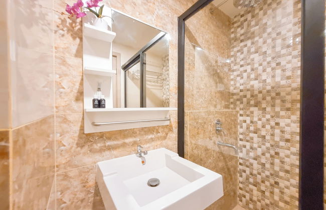 Cozy Studio Apartment Mataram City - Foto 18