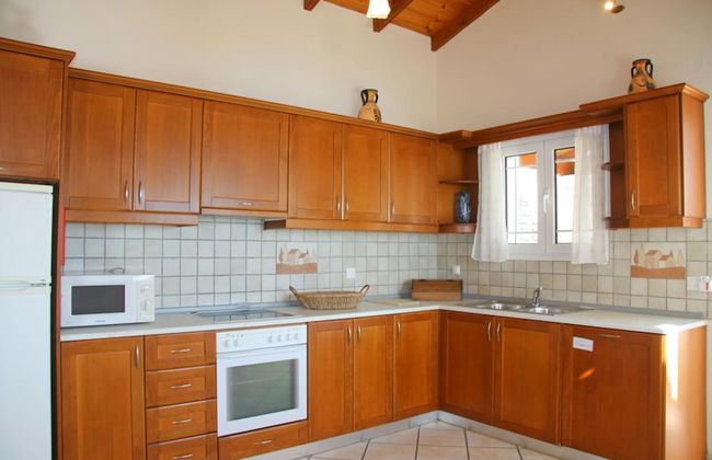 Villa Kerkyroula Large Private Pool Walk to Beach Sea Views A C Wifi Car Not Required - 1972 - Foto 41