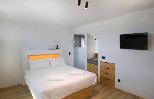 Endogeios Luxury Villas - Photo 26