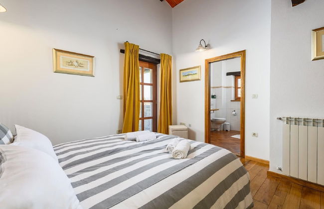 Beautiful Stone Villa in Tinjan With Swimming Pool - Foto 5