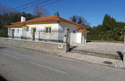 T3 Cozy Old House with XL garden - Foto 1