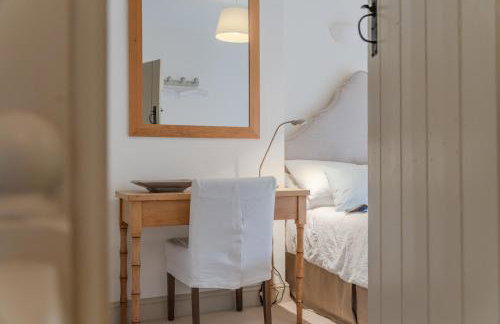 Manor Lodge Cottage - Photo 13