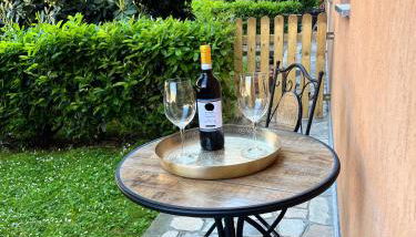 Rosa Bianca apartment - Free Parking in the historic center of Alba - Langhe - Foto 5, Garden, Garden view