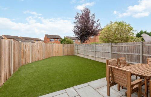 Holyport - Three Bedroom House - Parking - Foto 24