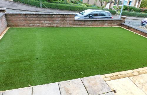 Beautiful 3 bedroom home with large garden 35 mins to Glasgow & Edinburgh - Photo 23