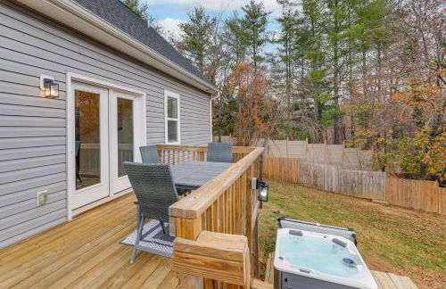 Hot Tub and Yard Temptation Stays Home in Roanoke - Foto 25