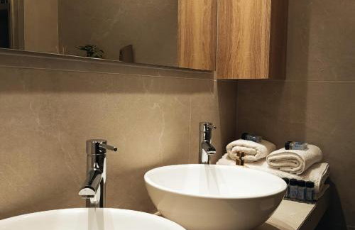 Lunix Luxury Apartment on Metro Station - Foto 60