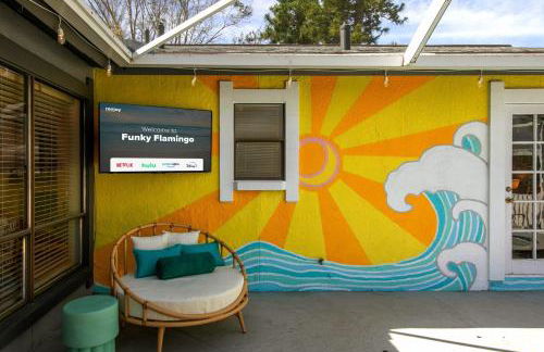 Funky Flamingo 3Kings Beach Gear Hot Tub & Pool - Foto 3