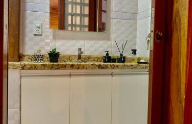 Suíte frente mar com cozinha e quintal pés na areia - Foto 16