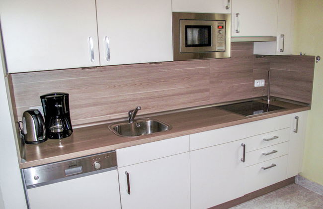 3 bedroom House in Stárkov with swimming pool and garden - Photo 4