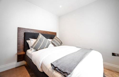 The Heart of Westminster - Photo 12