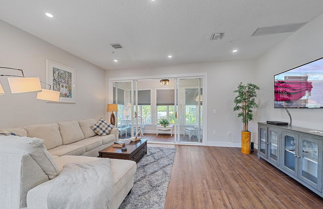 Sunshine Cottage At Cedars 2 Bedroom Condo by RedAwning - Foto 1