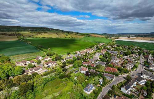 Chearsley Cottage - Photo 27