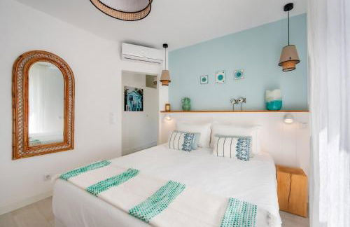 Charming Villa with Pool & Scenic Garden - Foto 29