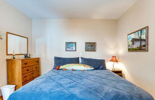 Private Dock, BBQ Ready Lakefront Fifield Home! - Foto 17