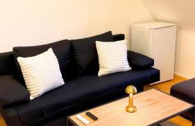 Moderne Wohnung mit Arbeitsplatz, Netflix, Nespresso & privatem Stellplatz - Foto 3