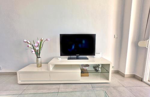 Diana 905. Superb south-facing one-bedroom apartment with amazing sea views. - Foto 2