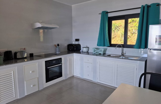 Tropical Secrets Holiday Apartments - Photo 12