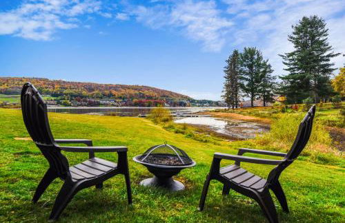 Lakefront Home Near Wisp with Great Location Dock Slip Hot Tub - Foto 36