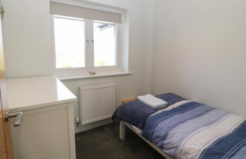 Beach Apartment 9 - Photo 7