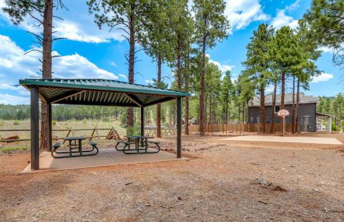 Walk to Flagstaff Urban Trails System Cozy Home - Foto 34
