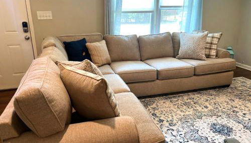 Ranch Style Home & Plenty Of BKYD Space Near KSU - Foto 4