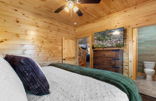 Smoky Bear Splash Top Rated Private Pool Cabin with Hot Tub, Mtn Views, Arcade Games, Excellent Location - Foto 38