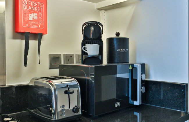 HiGuests - DAMAC Maison Prive Tower A - Photo 8