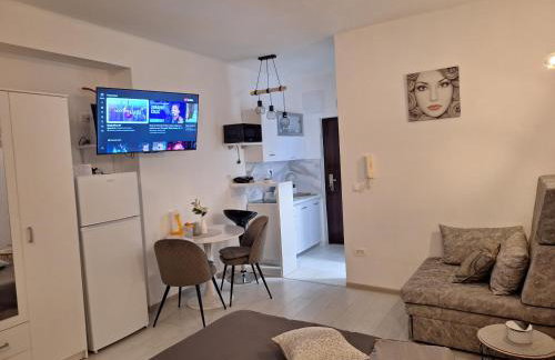 Mystic Grey Studio Apartment - Foto 3