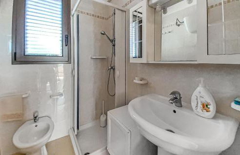 Cozy Home In Lendinuso With Wifi - Foto 23