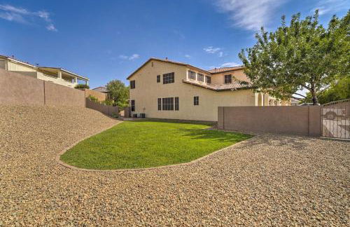 Spacious North Las Vegas Home with Yard - Foto 36