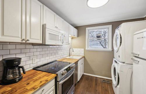 Belmont kings 1 mile to downtown and park free - Foto 17