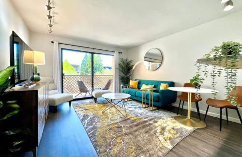 KeyLuxe, Luxury Apartment with Jacuzzi, Pool, Gym, Tennis in Walnut Creek - Photo 2