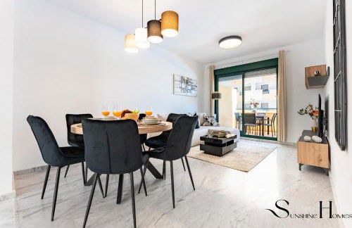 Elegant 2 Bed 2 Bath Apartment, Pool, Views, Parking - Foto 12