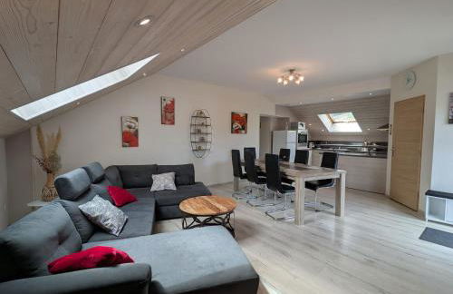 Appartement lumineux 3 chambres, terrasse, proche commerces et ski, avec WiFi - FR-1-589-677 - Foto 13