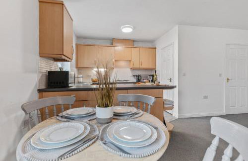 Modern 2-BR Home WiFi plus Parking - Photo 5