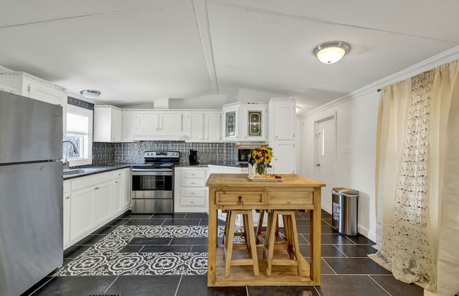 Comfort Charmmini Putting Greengame Roomgrill5 - Photo 6