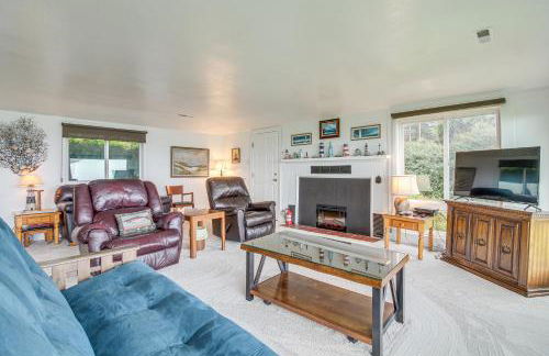 Cliffside Lighthouse Beach Home with Ocean View - Foto 5