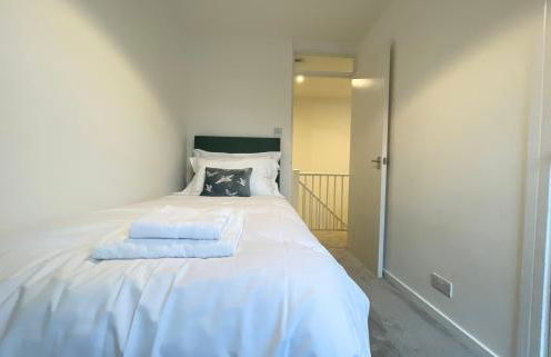 Contemporary-styled 3-Bed House - Foto 20