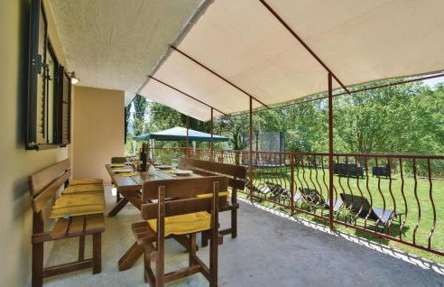 Two-Bedroom Holiday Home In Blato Na Cetini - Photo 16