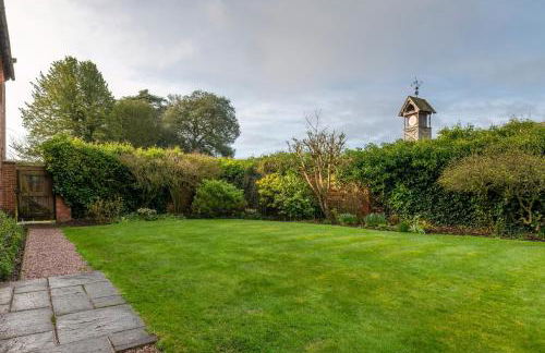 West Gables - Photo 1