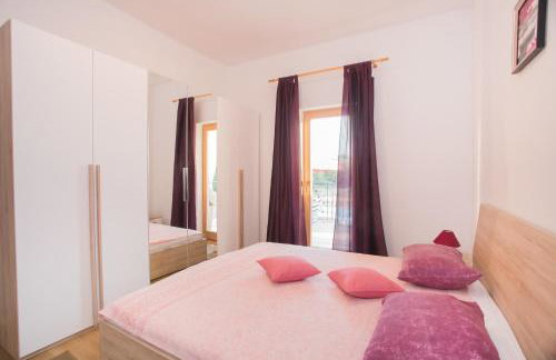 Holiday home with pool Kristal - Foto 41